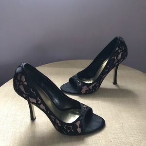Black Lace Stilletos! 👠🖤 Size 8.5